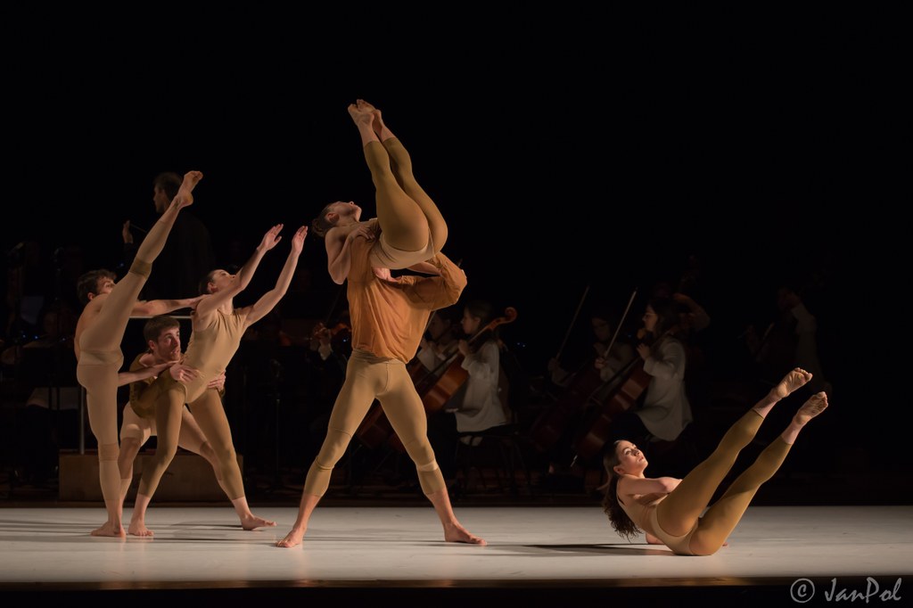 DantzaZ, „Esclavos felices“, Foto: Jan Pol Dunand
